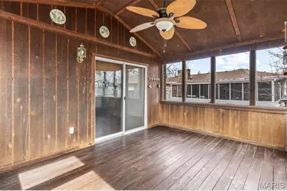 7008 Holly View Court, Unincorporated, MO 63129 - Photo 10