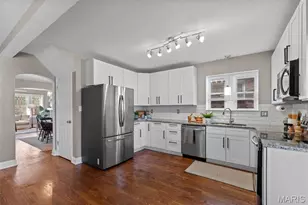 5235 Oleatha Ave, Saint Louis, MO 63139 - Photo 16