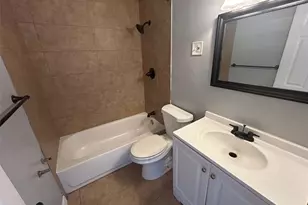 1018 Lakeview Ave, Unincorporated, MO 63138 - Photo 6