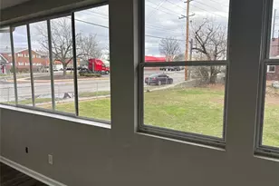 2555 Telegraph Rd, Mehlville, MO 63125 - Photo 22