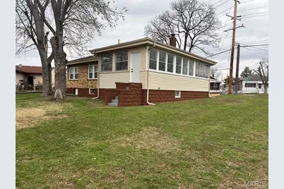 2555 Telegraph Road, Mehlville, MO 63125 - Photo 2