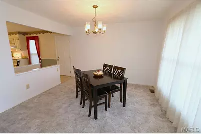 817 Greenridge Lane, Saint Peters, MO 63376 - Photo 4