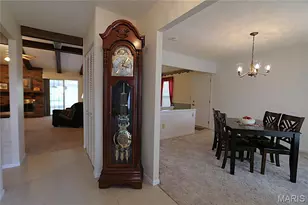 817 Green Ridge Ln, Saint Peters, MO 63376 - Photo 2