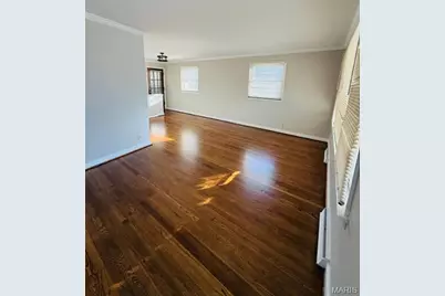 9720 Gloucester Drive, Bellefontaine Neighbors, MO 63137 - Photo 4