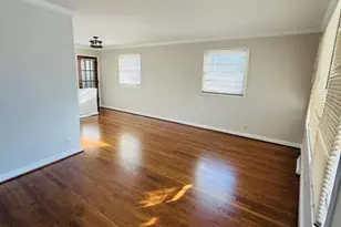 9720 Gloucester Dr, Bellefontaine Neighbors, MO 63137 - Photo 4