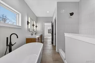 15308 Batesville Ct, Chesterfield, MO 63017 - Photo 10