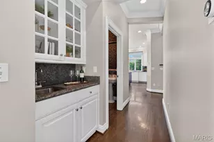 11 Fielding Rd, Ladue, MO 63124 - Photo 16