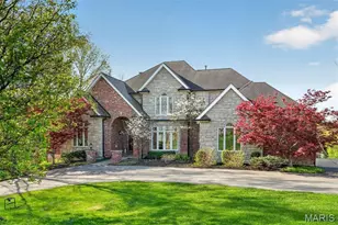 11 Fielding Rd, Ladue, MO 63124 - Photo 1