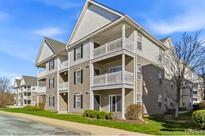 9755 Newham Drive #10D, Saint Louis, MO 63123 - Photo 1
