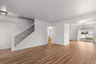 517 Copper Meadows Ln, O'Fallon, MO 63368 - Photo 8