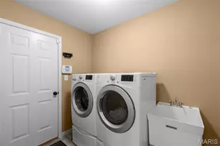 3072 Arbor Station Ct, Ballwin, MO 63021 - Photo 12