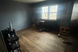 2052 Aristocrat Dr, Florissant, MO 63031 - Photo 6