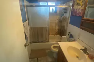 2052 Aristocrat Dr, Florissant, MO 63031 - Photo 8