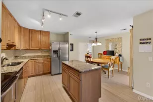 4988 Sefton Dr, Saint Louis, MO 63128 - Photo 10