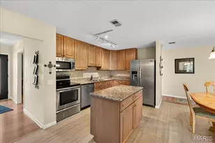 4988 Sefton Dr, Saint Louis, MO 63128 - Photo 4