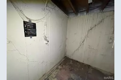 8870 Saint Cyr Drive, Jennings, MO 63136 - Photo 28