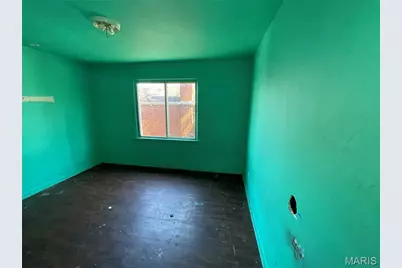 8870 Saint Cyr Drive, Jennings, MO 63136 - Photo 16