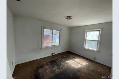 8870 Saint Cyr Drive, Jennings, MO 63136 - Photo 18