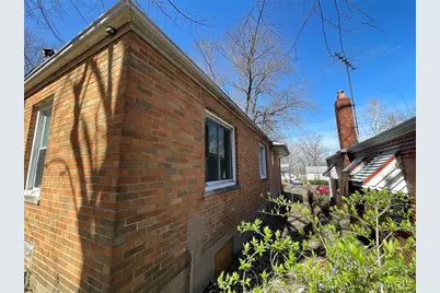 8870 Saint Cyr Drive, Jennings, MO 63136 - Photo 8