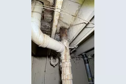 8870 Saint Cyr Drive, Jennings, MO 63136 - Photo 30