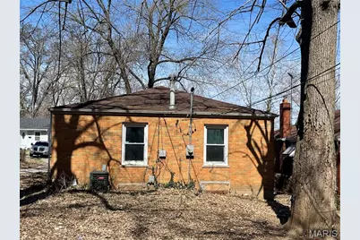 8870 Saint Cyr Drive, Jennings, MO 63136 - Photo 6