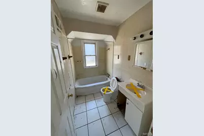 8870 Saint Cyr Drive, Jennings, MO 63136 - Photo 22