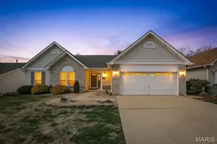7225 Crystal Lake Ct, Saint Louis, MO 63129 - Photo 14