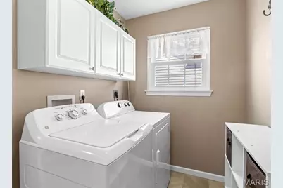7225 Crystal Lake Court, Saint Louis, MO 63129 - Photo 6