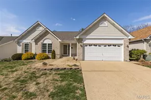 7225 Crystal Lake Ct, Saint Louis, MO 63129 - Photo 1