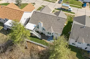 7225 Crystal Lake Ct, Saint Louis, MO 63129 - Photo 10