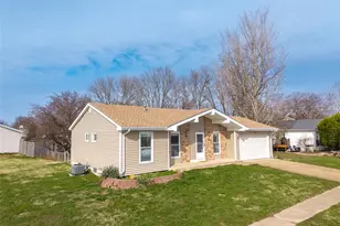 699 Fox Plains Dr, Florissant, MO 63034 - Photo 4