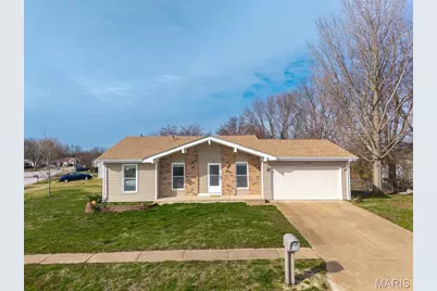 699 Fox Plains Drive, Florissant, MO 63034 - Photo 1