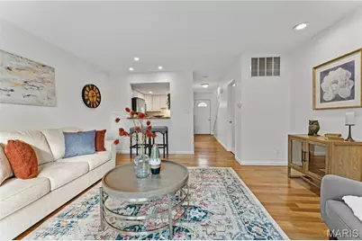 1105 Rue La Chelle Walk, Creve Coeur, MO 63141 - Photo 4