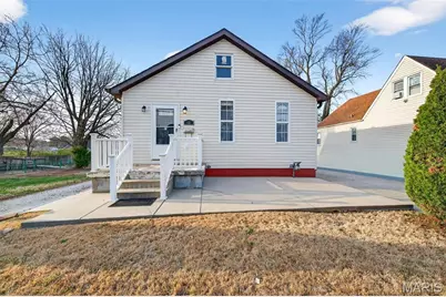 112 E Arlee Avenue, Saint Louis, MO 63125 - Photo 2