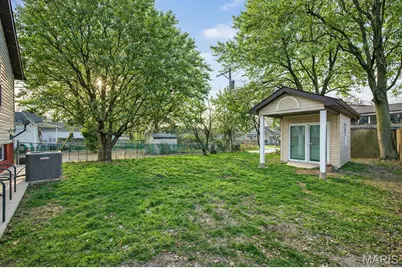 112 E Arlee Avenue, Saint Louis, MO 63125 - Photo 6
