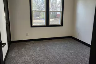 28 Park St, Farmington, MO 63640 - Photo 4