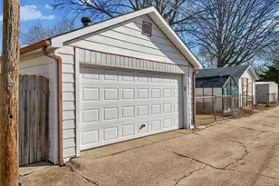 7062 Sutherland Ave, Saint Louis, MO 63109 - Photo 38