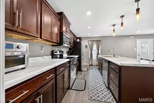 1206 W Locust St, Bowling Green, MO 63334 - Photo 8