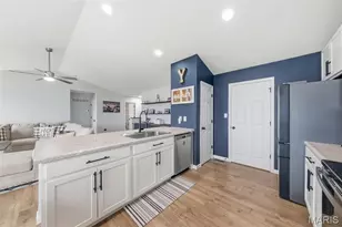 143 Prairie Wind Dr, Wentzville, MO 63385 - Photo 10