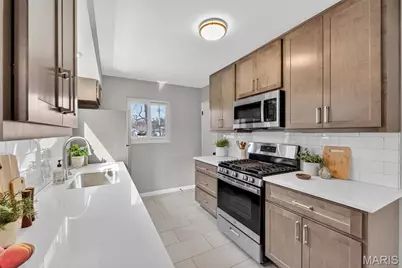 2121 Esther Avenue, Saint Louis, MO 63139 - Photo 12