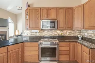 197 Woodland Pl Ct, Saint Charles, MO 63303 - Photo 32