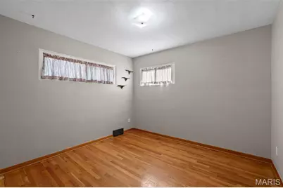 211 Southampton Drive, Saint Louis, MO 63125 - Photo 22