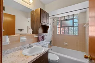 211 Southampton Dr, Saint Louis, MO 63125 - Photo 24