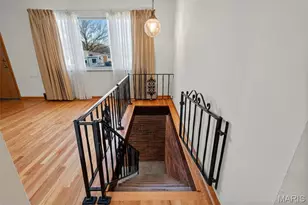 211 Southampton Dr, Saint Louis, MO 63125 - Photo 8