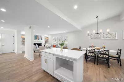 500 Beaucaire Drive, Warson Woods, MO 63122 - Photo 12