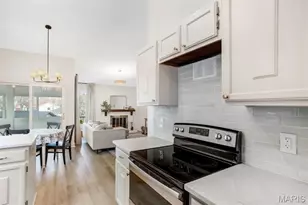 2915 Emerald Bend Ct, Saint Louis, MO 63129 - Photo 10