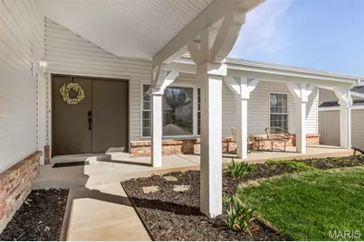 2915 Emerald Bend Court, Saint Louis, MO 63129 - Photo 2