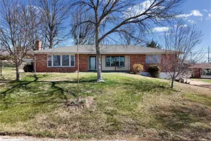 1636 Polly Dr, Arnold, MO 63010 - Photo 2