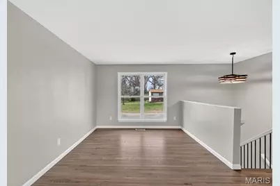 5439 Ville Rosa Lane, Hazelwood, MO 63042 - Photo 12