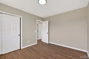 5439 Ville Rosa Ln, Hazelwood, MO 63042 - Photo 16